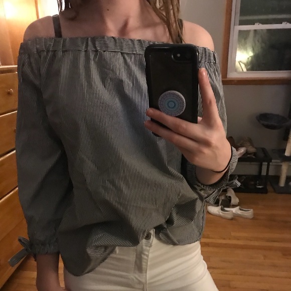 Purchased this shirt from T.J Maxx - Picture 3 of 7